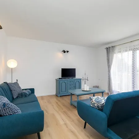 Dairos Villa *